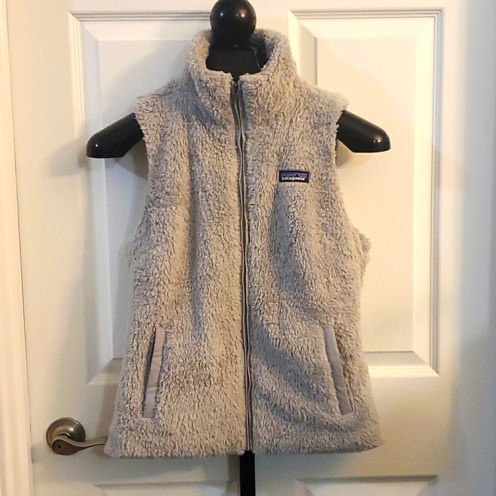 Patagonia Gray Fuax Fur Womans Vest Sz Medium